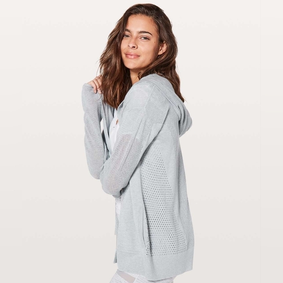 Lululemon Still Movement Wrap Light Gray sz 10 - Picture 1 of 11